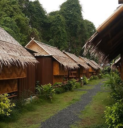 Phuhaya Bamboo Bungalows Ko Lanta エクステリア 写真