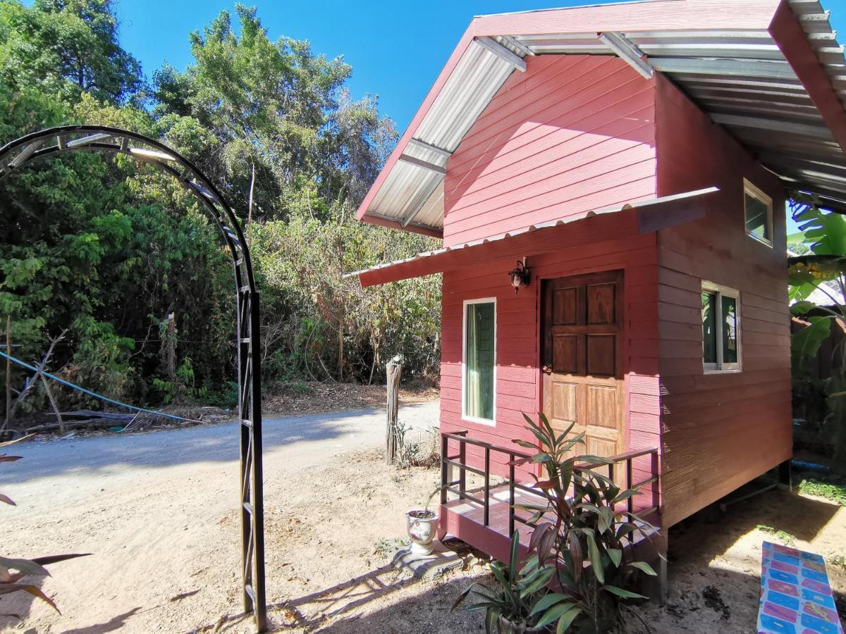 Phuhaya Bamboo Bungalows Ko Lanta エクステリア 写真