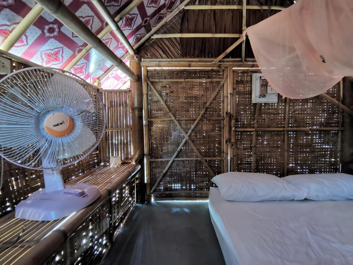 Phuhaya Bamboo Bungalows Ko Lanta エクステリア 写真